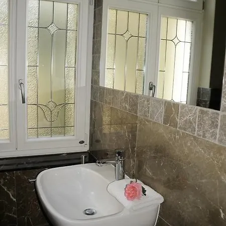 Apartament Wild Rose Lägenhet