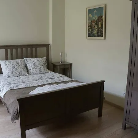 Apartament Wild Rose Lägenhet